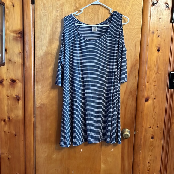 Grey And White Striped Cold Shoulder Dress - Picture 2 of 5